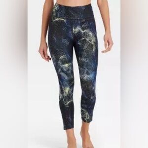 JOYLAB Viper Network Work-Out Leggings Size Small Exercise Pants NEW!